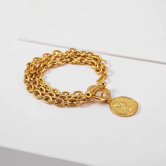Gold Tone Fashion Bracelet - Picture 2 of 7